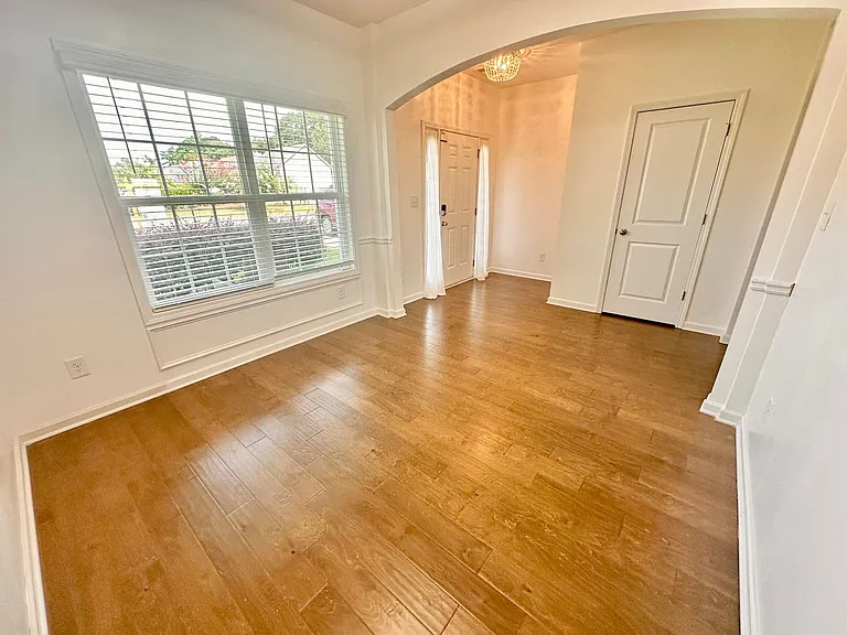 209 Adirondac Way — Photo 3