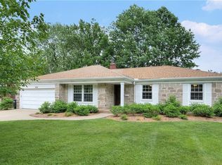 5108 Dogwood Trl, Lyndhurst, OH