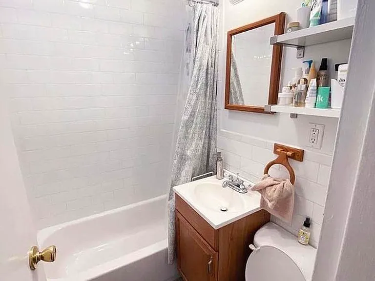 322 E 82nd St #2A — Photo 5