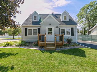 325 E Harding Dr, Appleton, WI 54915