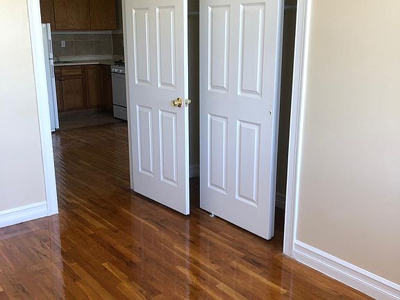 4th image of 672 Congress Ave APT 3