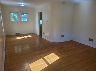 4930 Cass St, Omaha, NE 68132