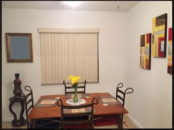 Dining Room - Picture 1