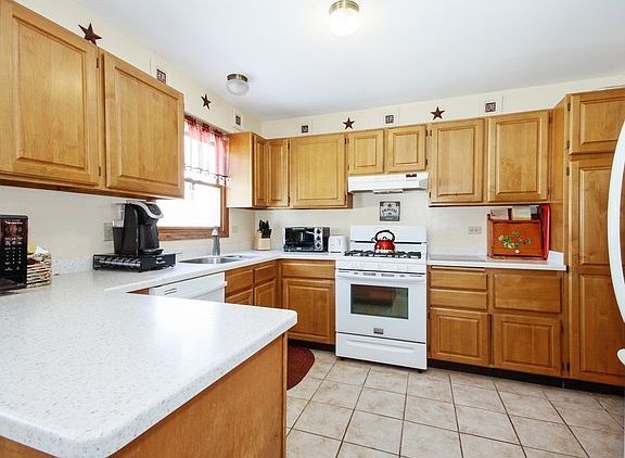 5th image of 17740 Austin Ave