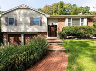 23 Rancher Pl, Huntington, NY 11743