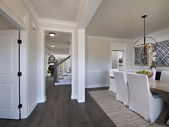 Crestwick Home Design Dining Room and Foyer