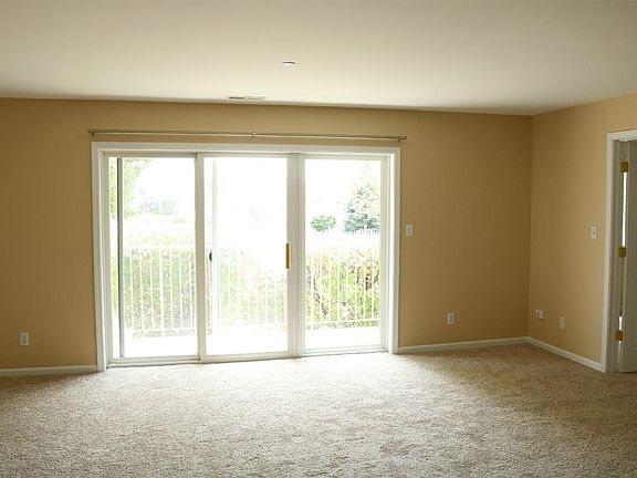 3rd image of 501 Swan Dr #1-B