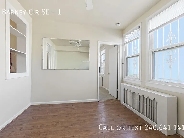 6 Barney Cir SE #1 — Photo 3