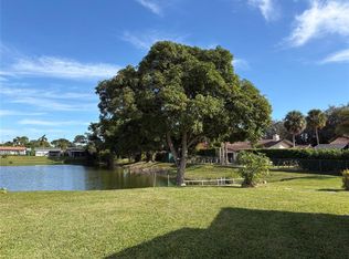 2704 NW 48th St, Tamarac, FL 33309