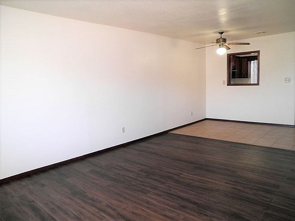 3rd image of 1901 E Lindsey St APT 37