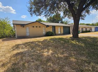 114 Cambridge Dr, Cedar Hill, TX 75104