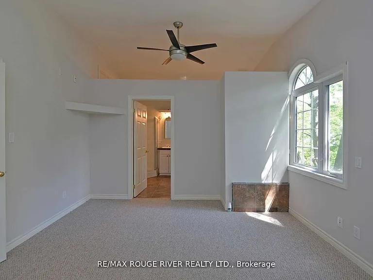 705 Front Rd #UPPER — Photo 7