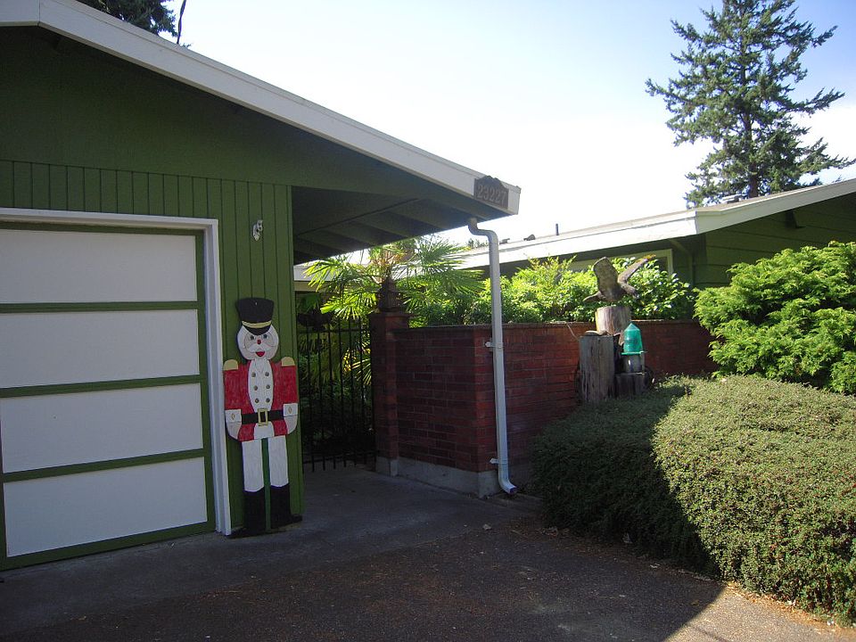 1st image of 23227 28th Ave S