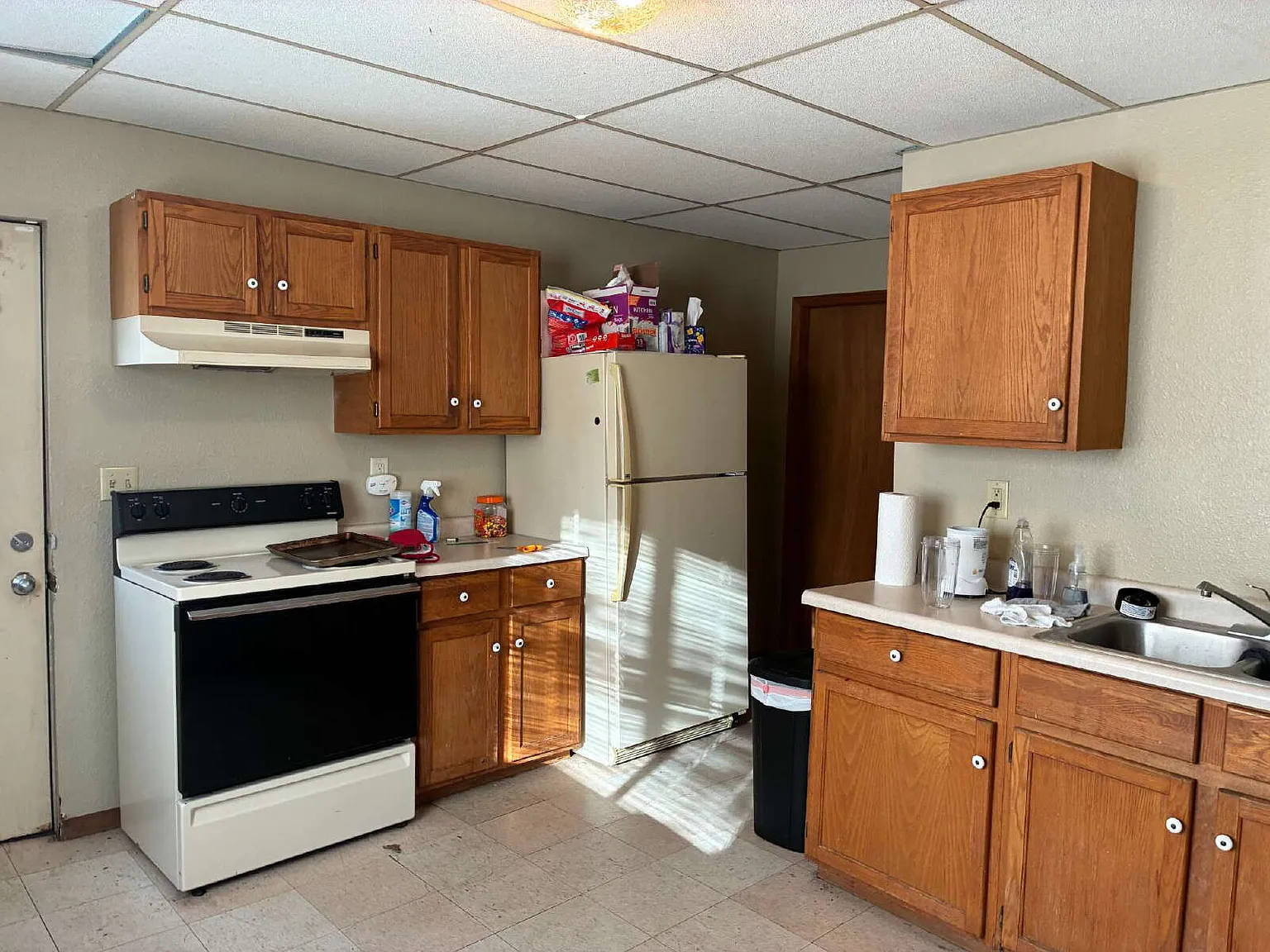 2 bed, 1.0 bath, 650 sqft, $345 — Photo 2