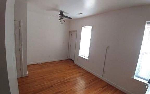 5th image of 1423 W Leigh St APT A