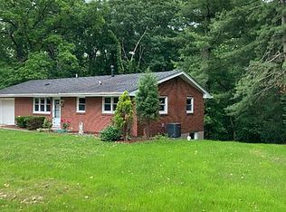 2703 Bloomer Dr, Alton, IL 62002