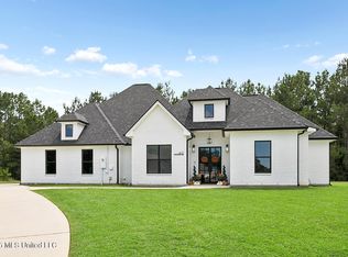 617 Deason Dr, Picayune, MS 39466