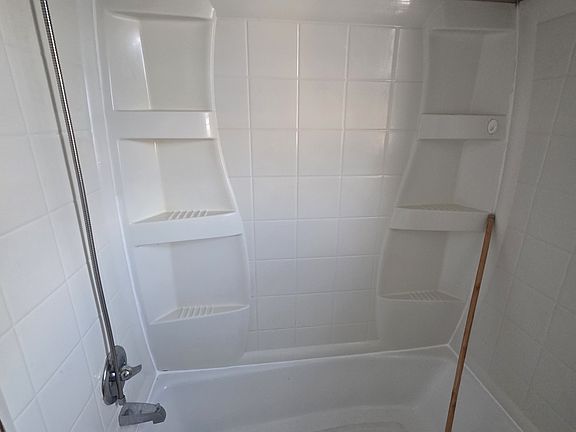 5th image of 4 Convent Ave APT 3L