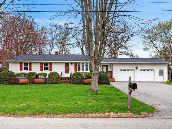 6 Colonial Drive, Saco, ME 04072