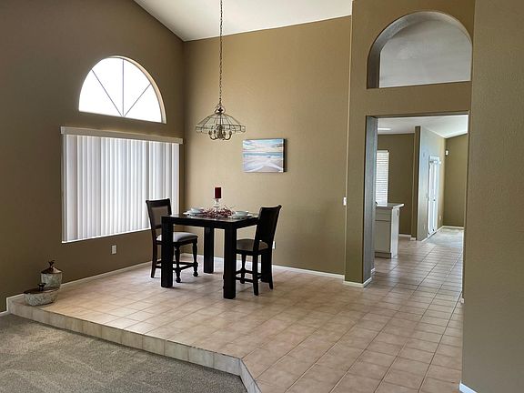 2nd image of 26922 Fayence Dr