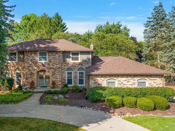 1675 Kilburn Rd N, Rochester Hills, MI 48306