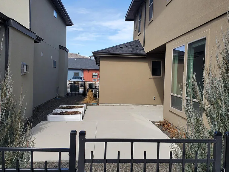 4422 E Rivernest Dr — Photo 5
