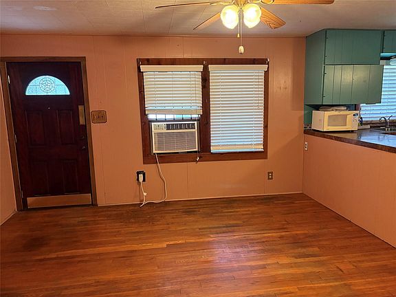 5th image of 14601 Bonham St