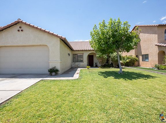 5th image of 1099 Manzanita Dr