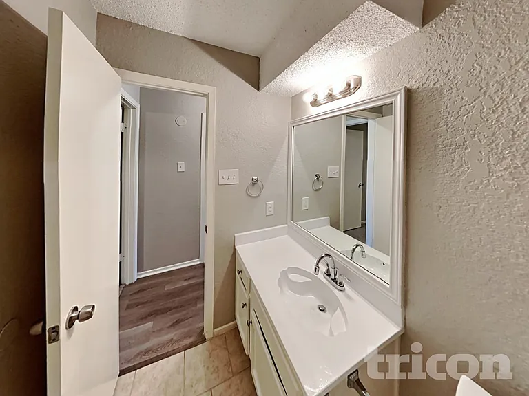 3029 Meadowmoor St — Photo 13