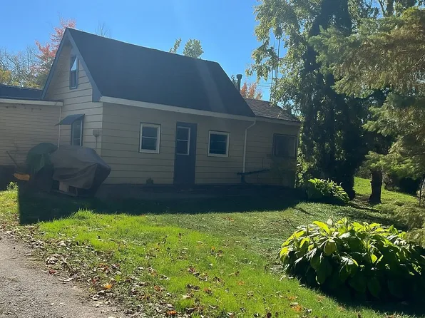 4075 Airport Rd, Ramara, ON L3V 0K6