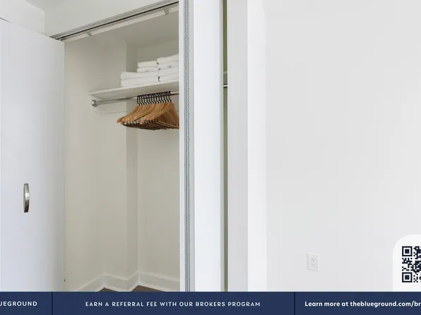 450 West 42nd Street image 24 of 34