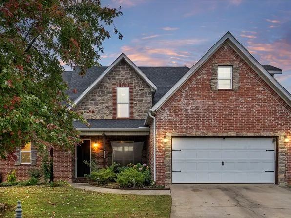 3800 N 3rd St, Rogers, AR 72756