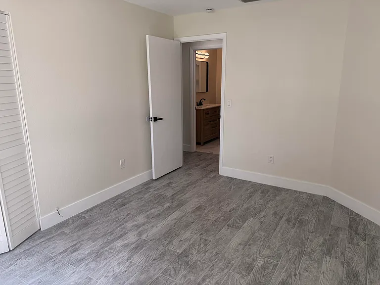 1117 SE Stewart Rd — Photo 11