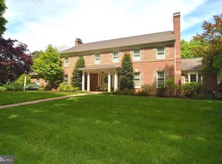 1635 Meadowlark Rd, Wyomissing, PA 19610