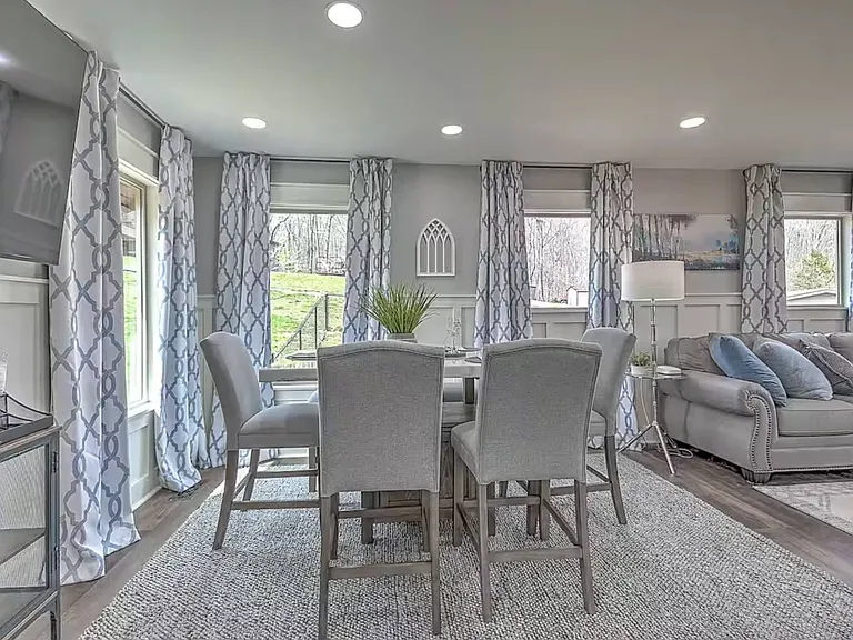 Lake Haven Dr — Photo 4