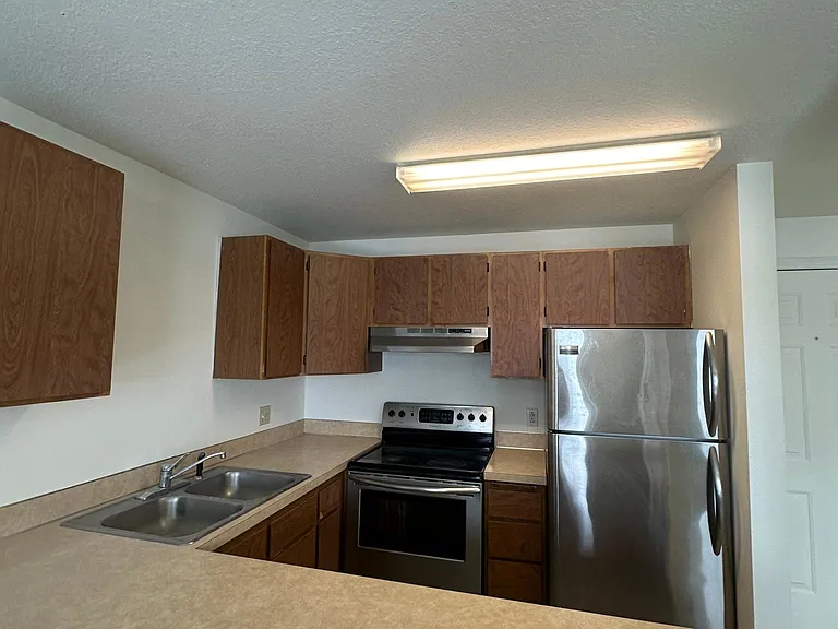 114 W Adams Ave #13 — Photo 8