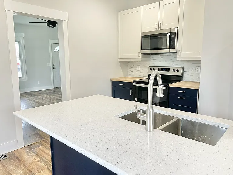 36510 Alfred St — Photo 4