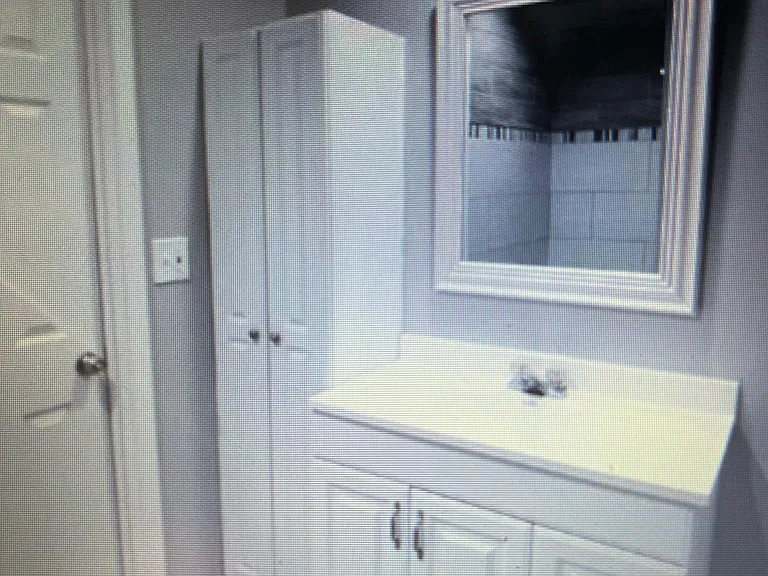 Remodeled lower level 2nd full bathroom!