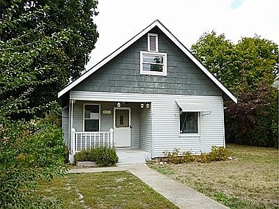 2nd image of 8115 E Fairview Ave