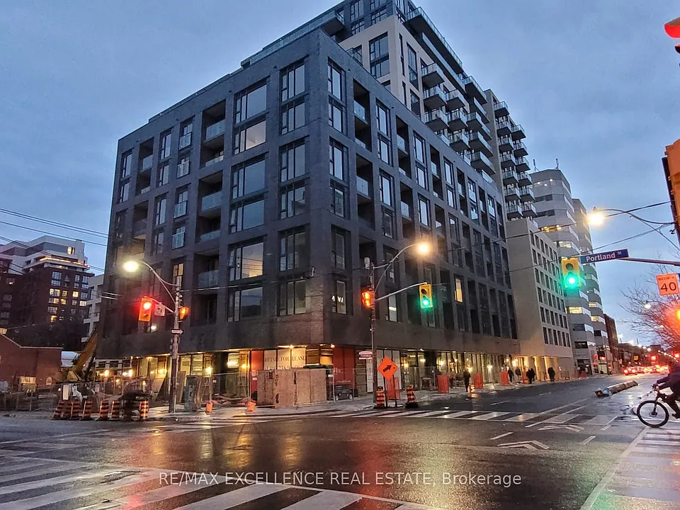 543 Richmond St W #526