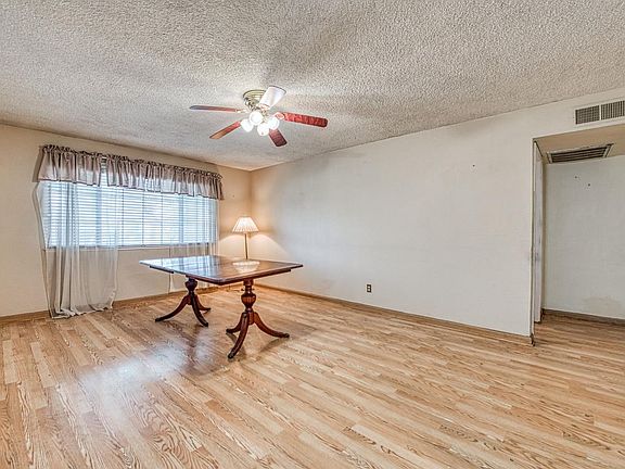 5th image of 2306 Stanford Ave