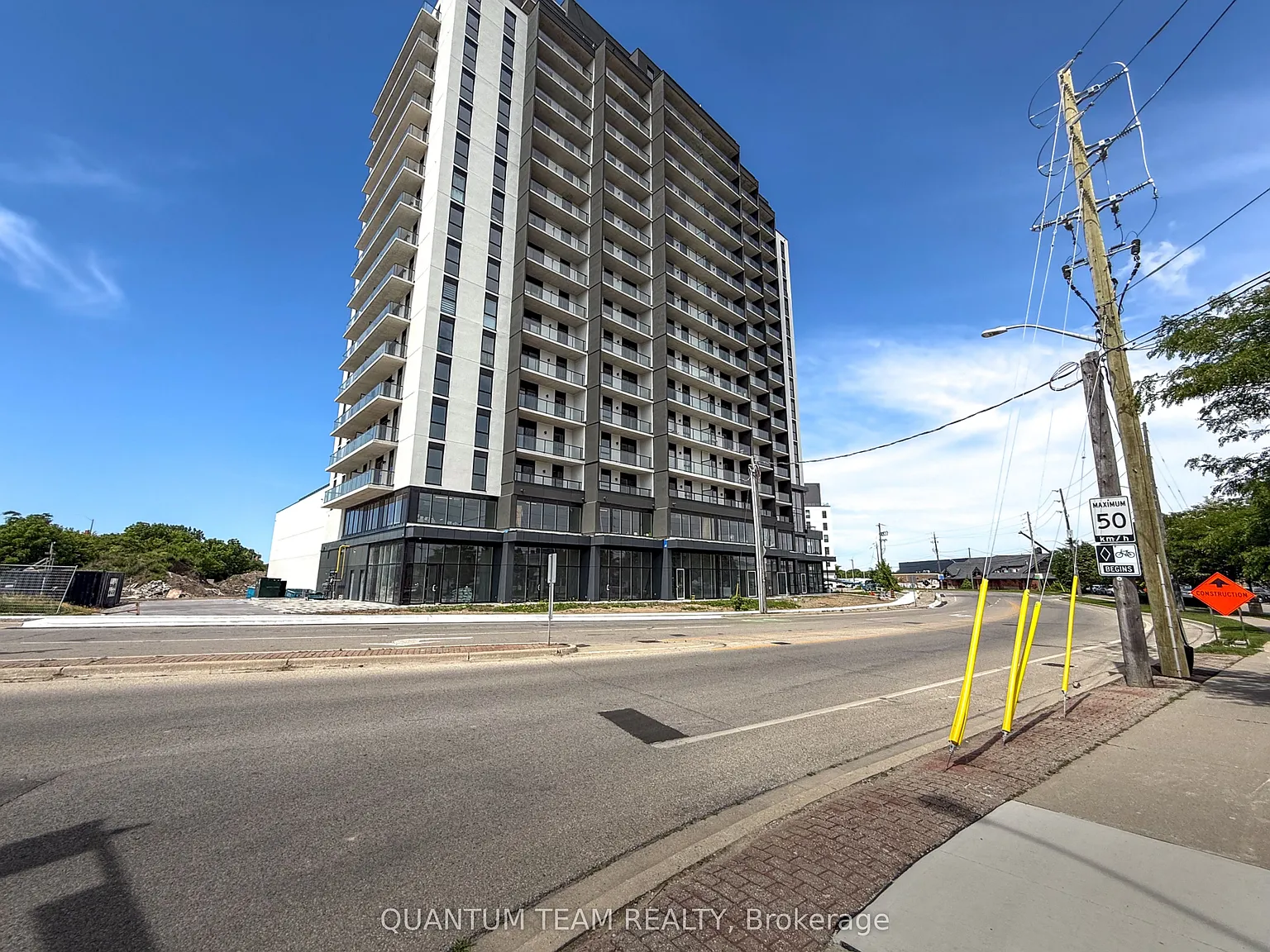 2 bed, $1,400 — Photo 1