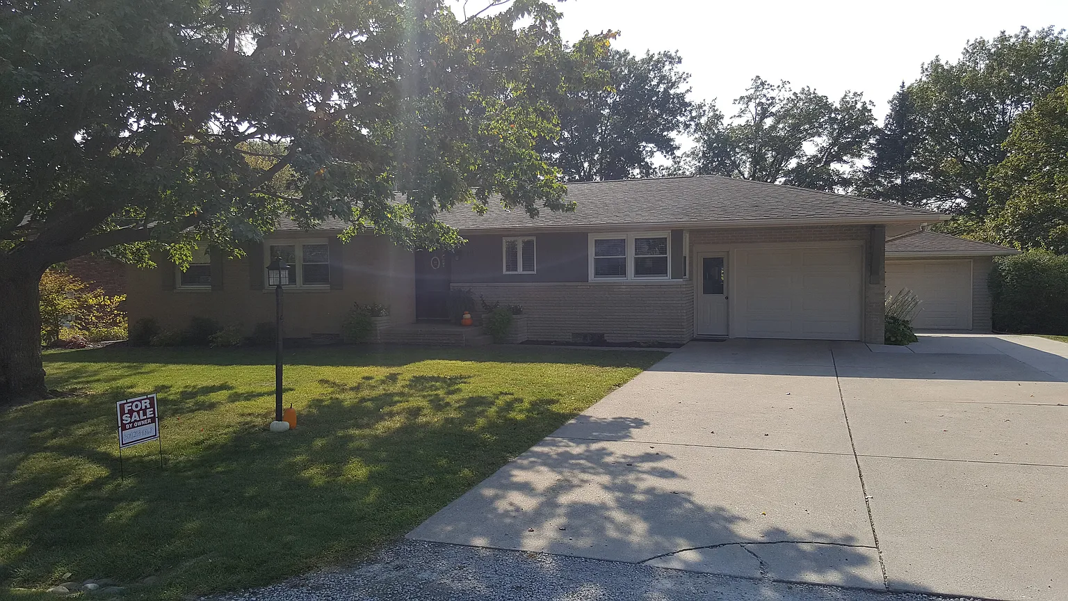 414 Highview Dr photo 1