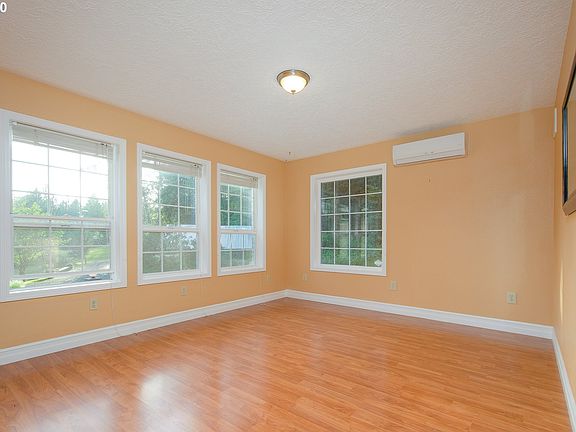 5th image of 14505 NE 217th Pl