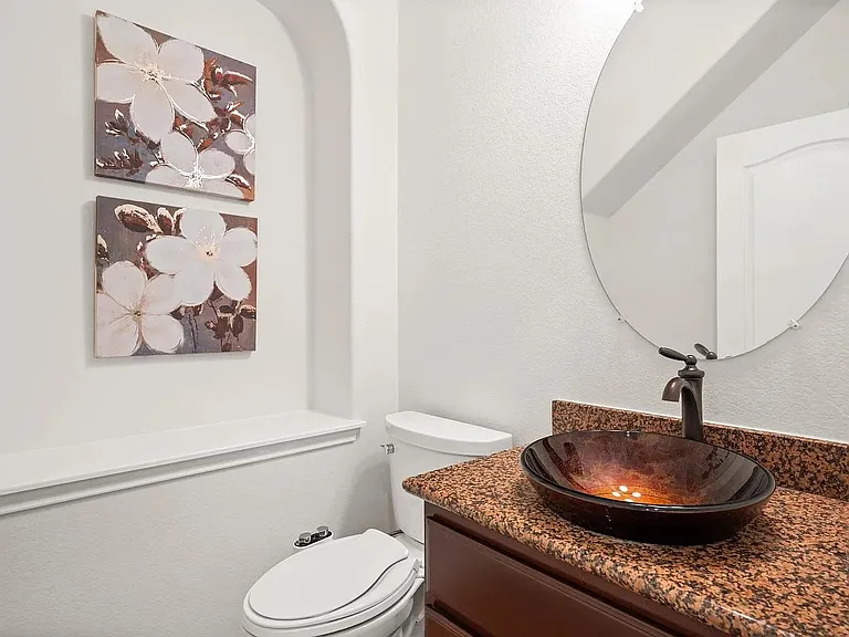 703 S Frontier Ln — Photo 10