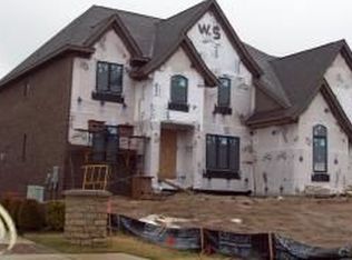 3595 Piccadilly Dr, Rochester Hills, MI 48309