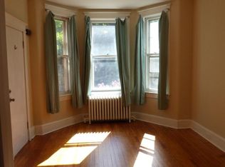 218 9th Street #Second Floor, Washington, DC 20002