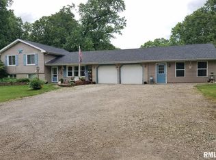 112 Sioux Dr, Hopewell, IL