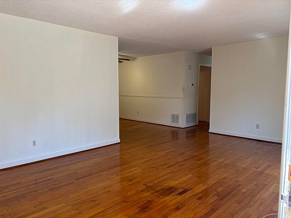 4th image of 2816 Crouchwood Rd