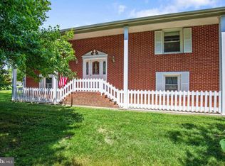 301 Skipper Ln, Chester, MD 21619